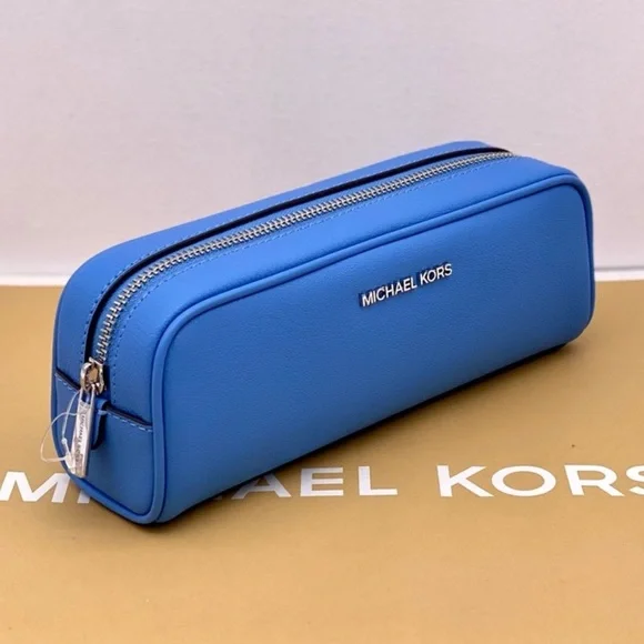 Michael Kors Pencil Cosmetic Case MK Giftables MD Makeup - Picture 2 of 9